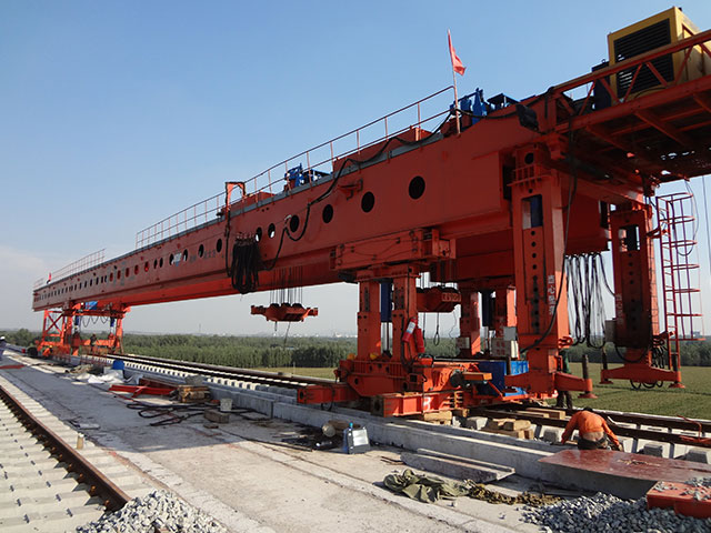 Launcher Crane